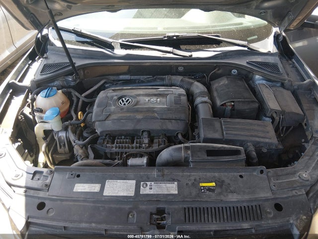 1VWAT7A32FC066535 Volkswagen Passat 1.8t S