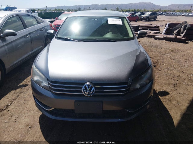 1VWAT7A32FC066535 Volkswagen Passat 1.8t S