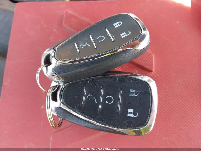 3GNAXUEV6KS564217 Chevrolet EQUINOX LT