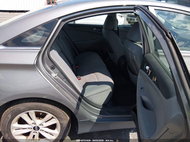 Продажа на аукционе авто 2014 Hyundai Sonata Gls, vin: 5NPEB4ACXEH847795, номер лота: 45781839