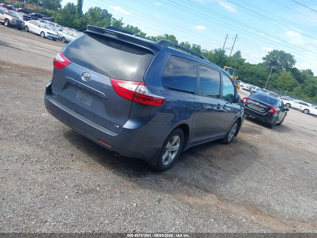 5TDKZ3DC2HS849379 Toyota Sienna Le 8 Passenger