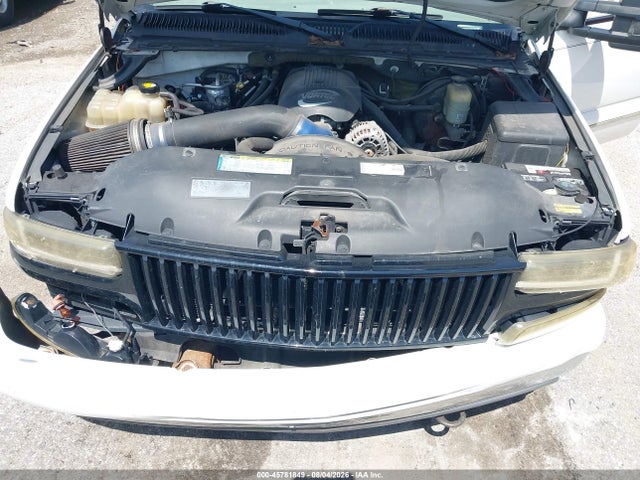45781849 :رقم المزاد ، 3GNFK16T11G229707 vin ، 2001 Chevrolet Suburban 1500 Lt مزاد بيع
