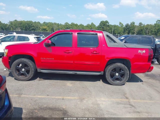 45781898 :رقم المزاد ، 3GNTKFE31BG143736 vin ، 2011 Chevrolet Avalanche 1500 Lt1 مزاد بيع