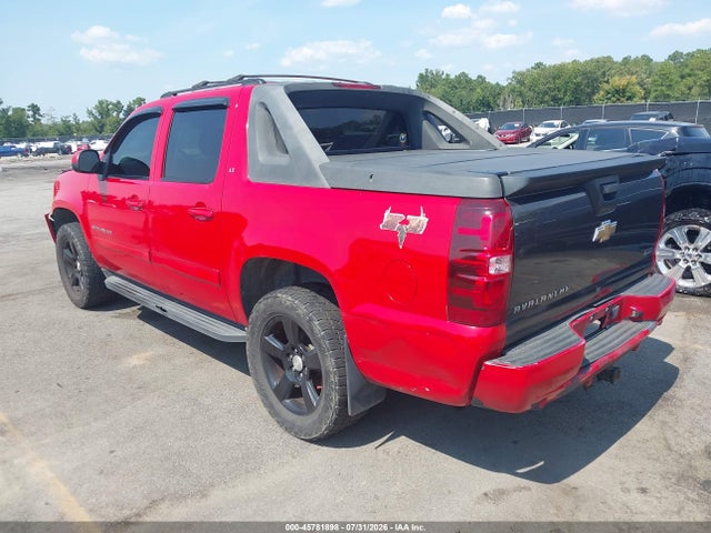 45781898 :رقم المزاد ، 3GNTKFE31BG143736 vin ، 2011 Chevrolet Avalanche 1500 Lt1 مزاد بيع