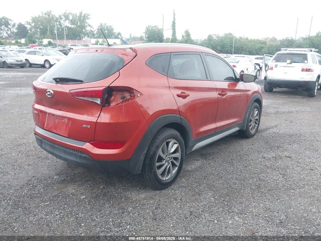 KM8J3CA44HU404031 Hyundai TUCSON SE