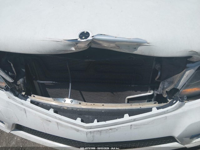 45781999 :رقم المزاد ، WDDGJ4HB1FG391741 vin ، 2015 Mercedes-benz C 250 مزاد بيع