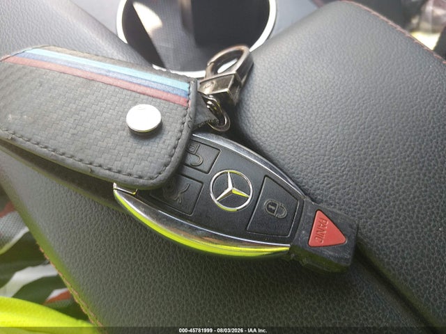 45781999 :رقم المزاد ، WDDGJ4HB1FG391741 vin ، 2015 Mercedes-benz C 250 مزاد بيع