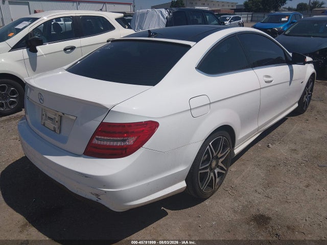 45781999 :رقم المزاد ، WDDGJ4HB1FG391741 vin ، 2015 Mercedes-benz C 250 مزاد بيع