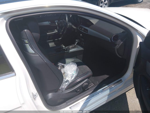 45781999 :رقم المزاد ، WDDGJ4HB1FG391741 vin ، 2015 Mercedes-benz C 250 مزاد بيع