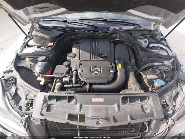 Продажа на аукционе авто 2015 Mercedes-benz C 250, vin: WDDGJ4HB5FG410078, номер лота: 45782036