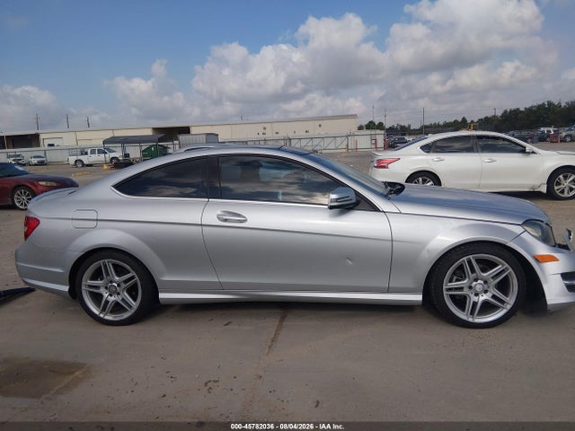 Продажа на аукционе авто 2015 Mercedes-benz C 250, vin: WDDGJ4HB5FG410078, номер лота: 45782036