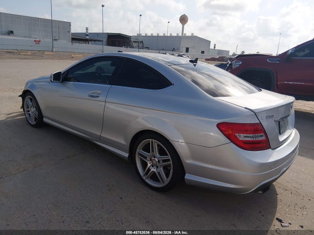 Продажа на аукционе авто 2015 Mercedes-benz C 250, vin: WDDGJ4HB5FG410078, номер лота: 45782036
