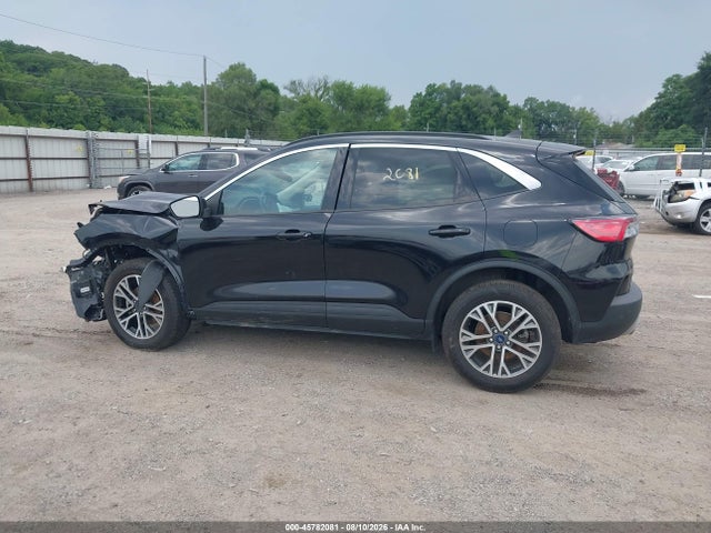 45782081 :رقم المزاد ، 1FMCU9H93LUC13879 vin ، 2020 Ford Escape Sel مزاد بيع
