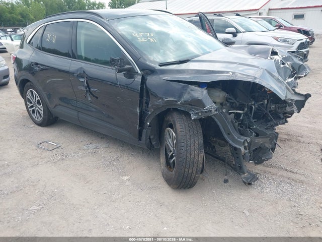 45782081 :رقم المزاد ، 1FMCU9H93LUC13879 vin ، 2020 Ford Escape Sel مزاد بيع