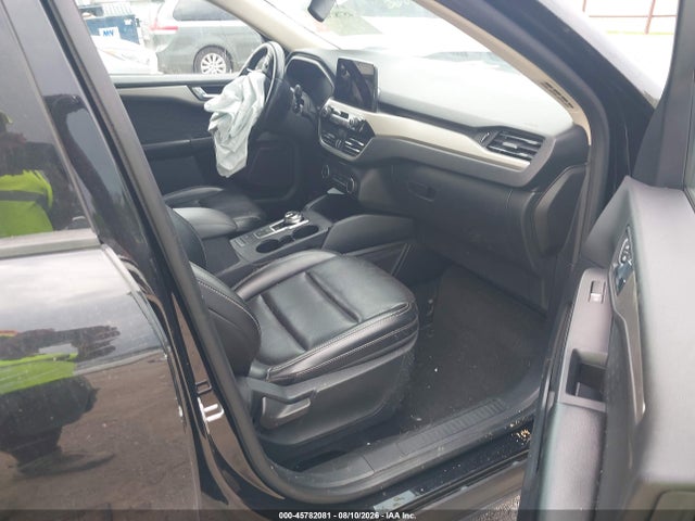 45782081 :رقم المزاد ، 1FMCU9H93LUC13879 vin ، 2020 Ford Escape Sel مزاد بيع