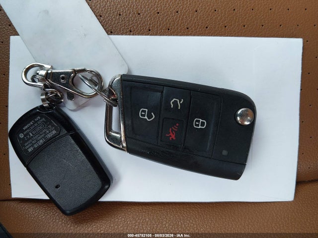 Продаж на аукціоні авто 2018 Volkswagen Tiguan, vin: 3VV2B7AX3JM154239, номер лоту: 45782105