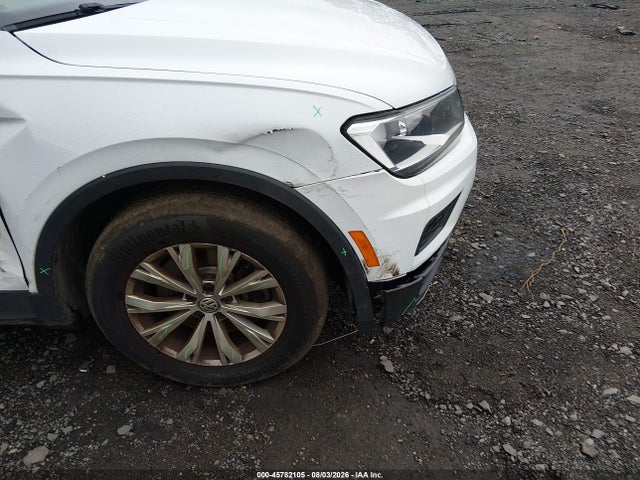 Продаж на аукціоні авто 2018 Volkswagen Tiguan, vin: 3VV2B7AX3JM154239, номер лоту: 45782105