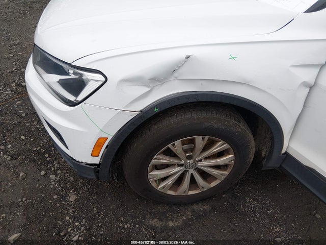 Продаж на аукціоні авто 2018 Volkswagen Tiguan, vin: 3VV2B7AX3JM154239, номер лоту: 45782105
