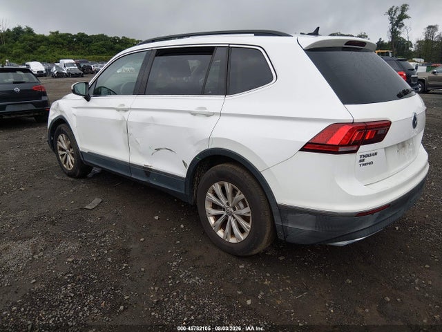 Продаж на аукціоні авто 2018 Volkswagen Tiguan, vin: 3VV2B7AX3JM154239, номер лоту: 45782105