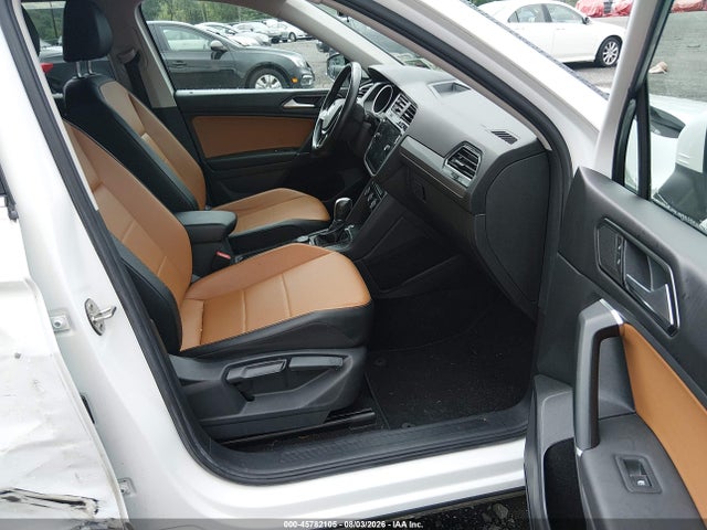 Продаж на аукціоні авто 2018 Volkswagen Tiguan, vin: 3VV2B7AX3JM154239, номер лоту: 45782105