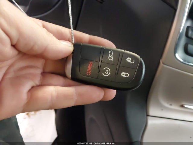 45782163 :رقم المزاد ، 1C4RJFAG6FC764705 vin ، 2015 Jeep Grand Cherokee Laredo مزاد بيع