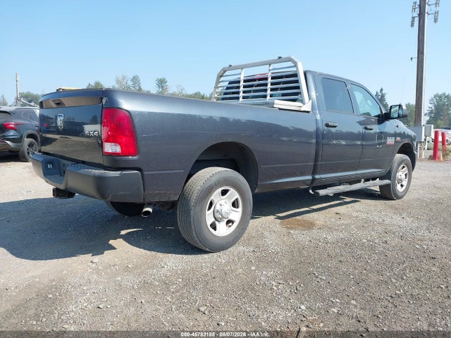 3C63R3GT7JG304824 RAM 3500 Tradesman 4x4 8&#039; Box
