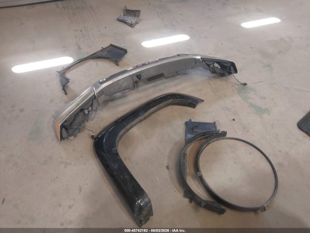 45782192 :رقم المزاد ، 1GTDS196858116144 vin ، 2005 Gmc Canyon Sl مزاد بيع