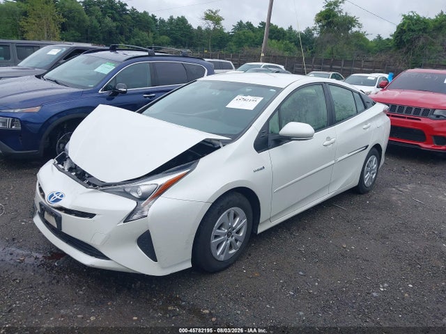Toyota Prius Two 2016 JTDKBRFU0G3007587 Image 2