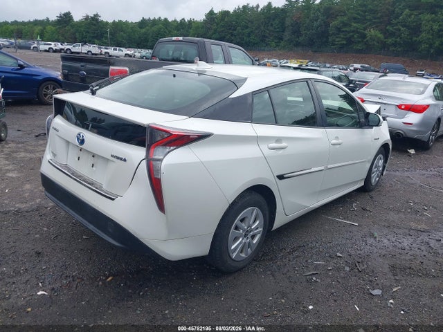 Toyota Prius Two 2016 JTDKBRFU0G3007587 Image 4