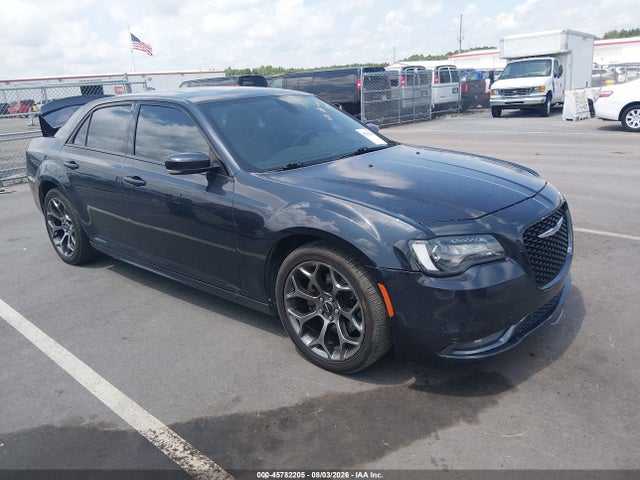45782205 :رقم المزاد ، 2C3CCABT5FH921513 vin ، 2015 Chrysler 300 300s مزاد بيع