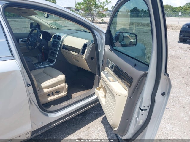 Продажа на аукционе авто 2010 Lincoln Mkx, vin: 2LMDJ6JC3ABJ35418, номер лота: 45782206