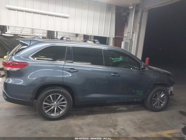 5TDKZRFH1KS356148 Toyota Highlander Xle