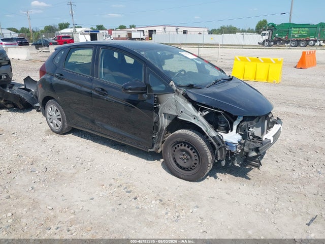 Honda FIT LX 2017 JHMGK5H54HS021101 головне зображення
