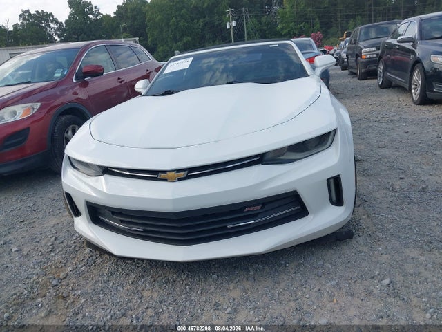 45782298 :رقم المزاد ، 1G1FD3DS8H0105286 vin ، 2017 Chevrolet Camaro 2lt مزاد بيع