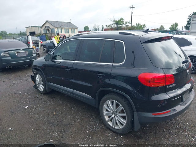 2015 Volkswagen Tiguan Se მანქანა იყიდება აუქციონზე, vin: WVGBV7AX5FW521568, აუქციონის ნომერი: 45782305