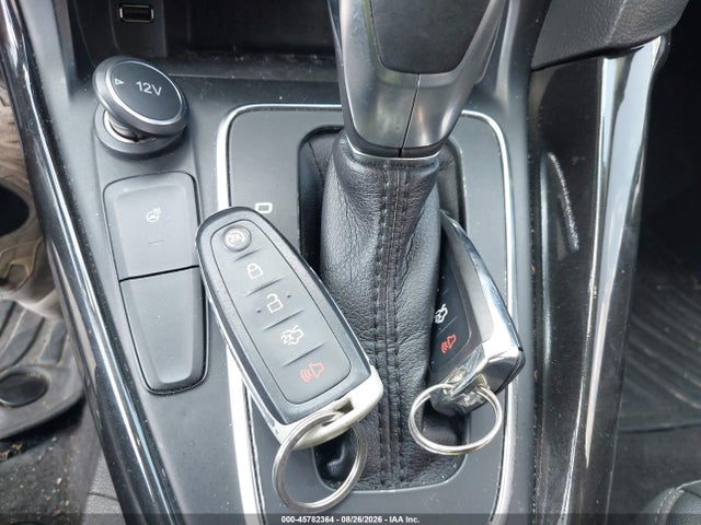 45782364 :رقم المزاد ، 1FADP3J26HL288363 vin ، 2017 Ford Focus Titanium مزاد بيع