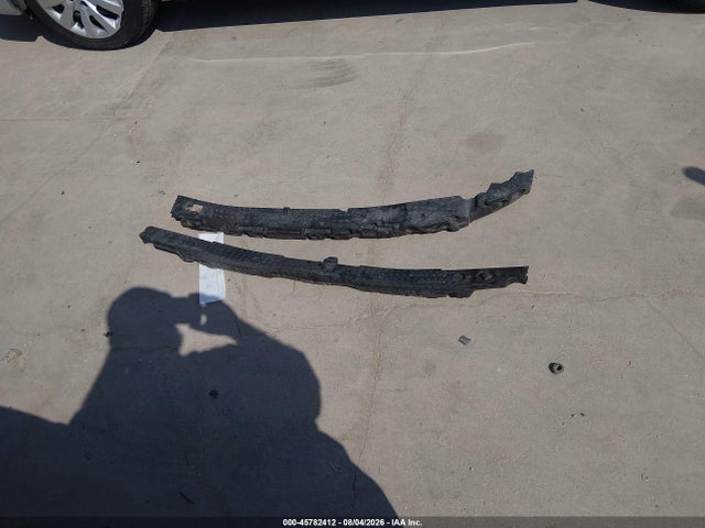 45782412 :رقم المزاد ، 4T1J11BKXLU011845 vin ، 2020 Toyota Camry Se Awd مزاد بيع