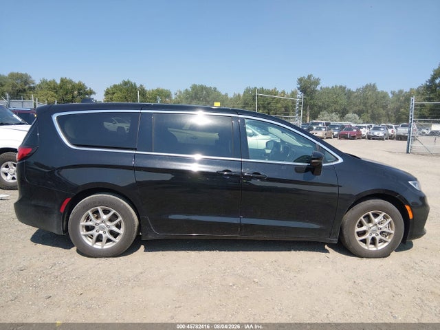 Chrysler Pacifica Touring L 2024 2C4RC1BG3RR194069 Image 13