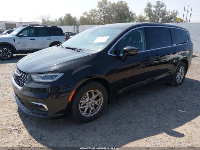 Chrysler Pacifica Touring L 2024 2C4RC1BG3RR194069 Image 2