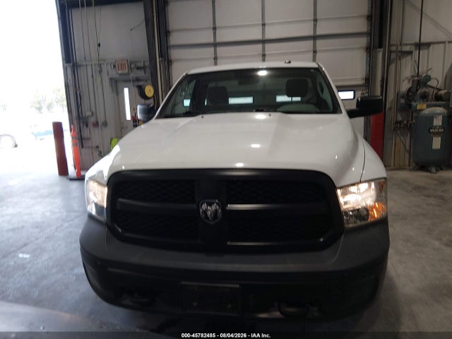 3C6JR7AG5JG310647 RAM 1500 Tradesman 4x4 6&#039;4 Box