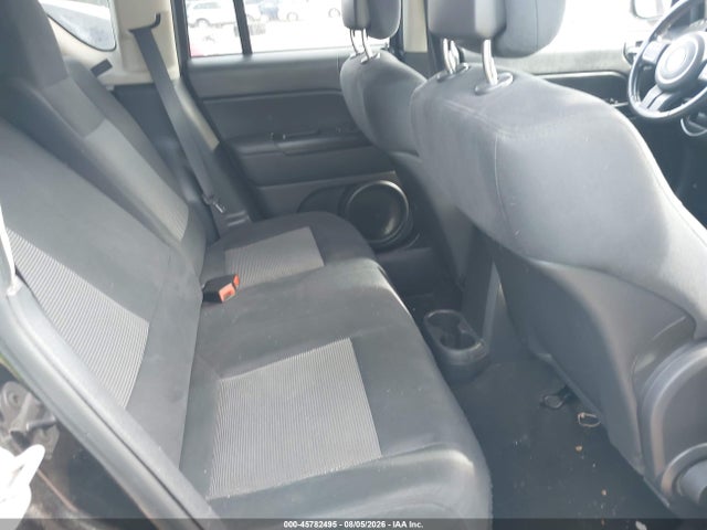 45782495 :رقم المزاد ، 1J4NF1FB4BD150248 vin ، 2011 Jeep Compass مزاد بيع