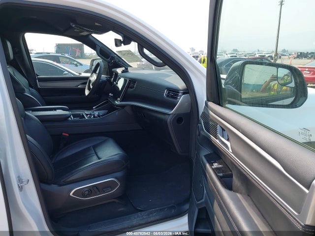 Продажа на аукционе авто 2025 Jeep Wagoneer L Series Ii 4x4, vin: 1C4SJSBPXSS535081, номер лота: 45782542