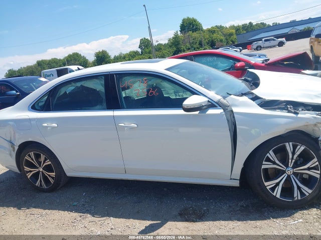 2022 Volkswagen Passat 2.0t Se მანქანა იყიდება აუქციონზე, vin: 1VWSA7A34NC007706, აუქციონის ნომერი: 45782566