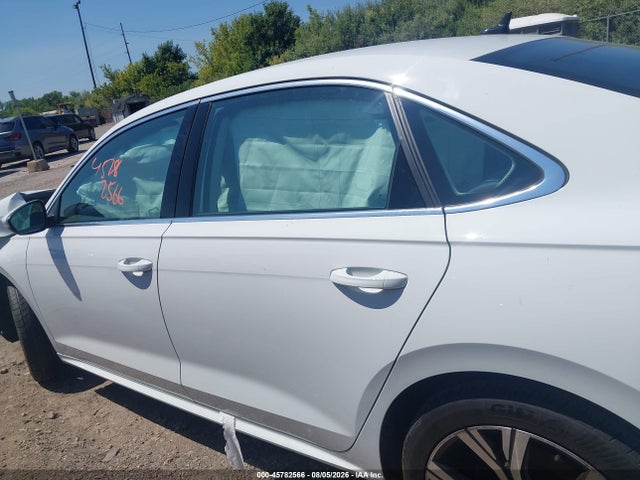2022 Volkswagen Passat 2.0t Se მანქანა იყიდება აუქციონზე, vin: 1VWSA7A34NC007706, აუქციონის ნომერი: 45782566