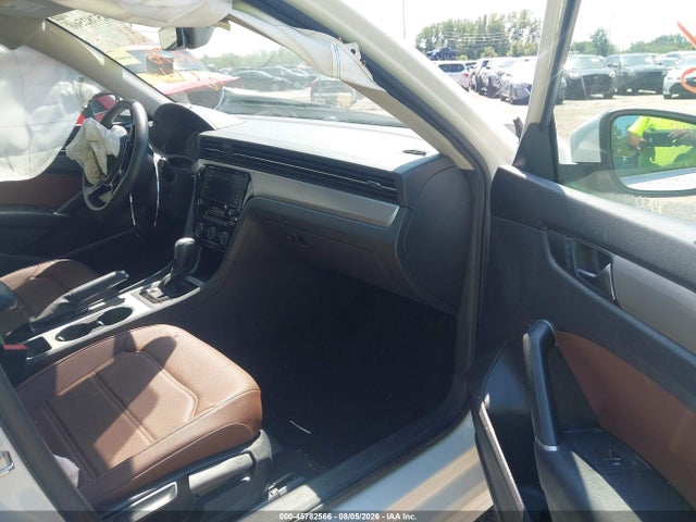2022 Volkswagen Passat 2.0t Se მანქანა იყიდება აუქციონზე, vin: 1VWSA7A34NC007706, აუქციონის ნომერი: 45782566