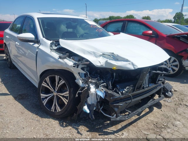 2022 Volkswagen Passat 2.0t Se მანქანა იყიდება აუქციონზე, vin: 1VWSA7A34NC007706, აუქციონის ნომერი: 45782566