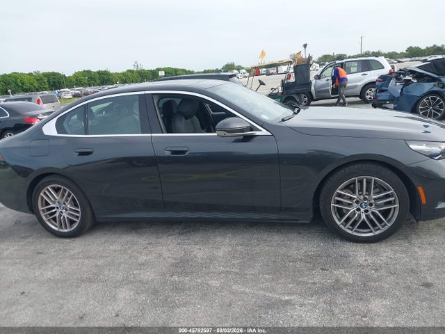 Продаж на аукціоні авто 2025 Bmw 530i, vin: WBA43FJ08SCU02633, номер лоту: 45782597