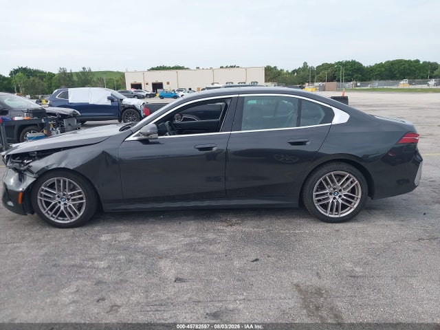 Продаж на аукціоні авто 2025 Bmw 530i, vin: WBA43FJ08SCU02633, номер лоту: 45782597