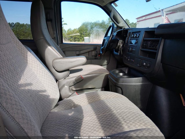 45782600 :رقم المزاد ، 1GAZGPFFXH1264574 vin ، 2017 Chevrolet Express 3500 Lt مزاد بيع