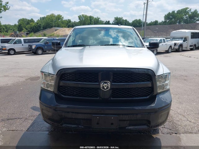 45782603 :رقم المزاد ، 3C6JR6DGXKG504002 vin ، 2019 Ram 1500 Classic Tradesman  4x2 8' Box مزاد بيع